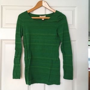 Green 3/4 length Banana Republic tee